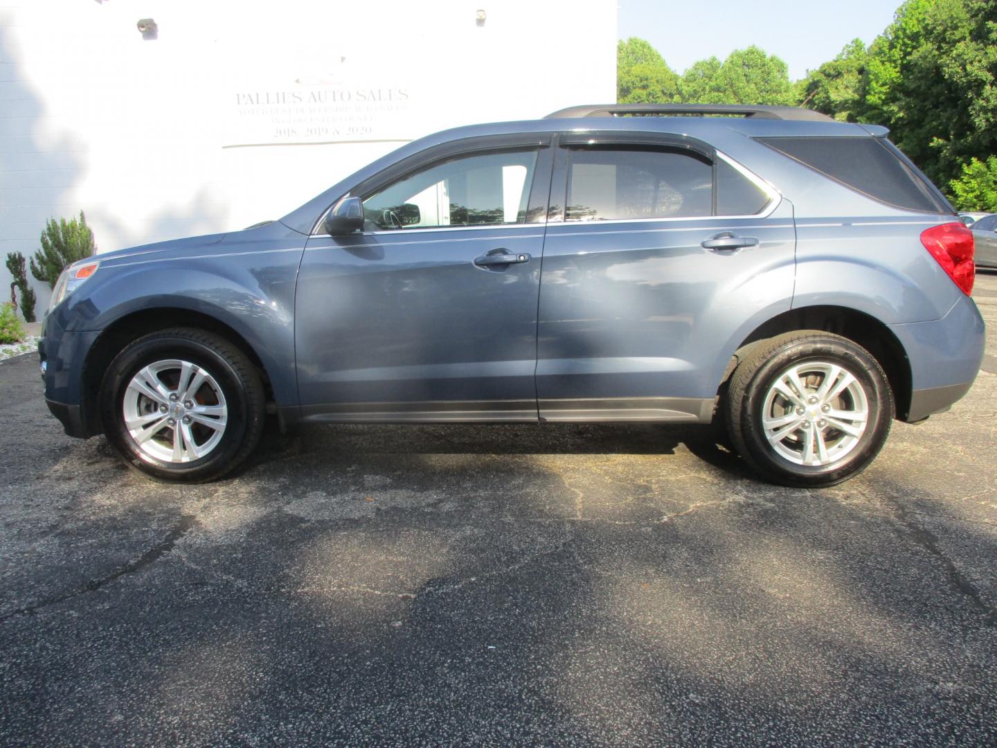 2011 BLUE Chevrolet Equinox (2CNALPECXB6) , AUTOMATIC transmission, located at 540a Delsea Drive, Sewell, NJ, 08080, (856) 589-6888, 39.752560, -75.111206 - Photo#2